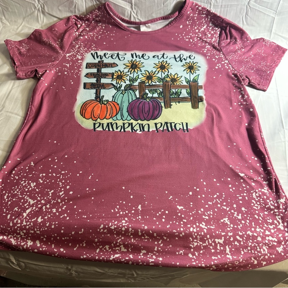 Mauve Pumpkin Patch Graphic T-Shirt